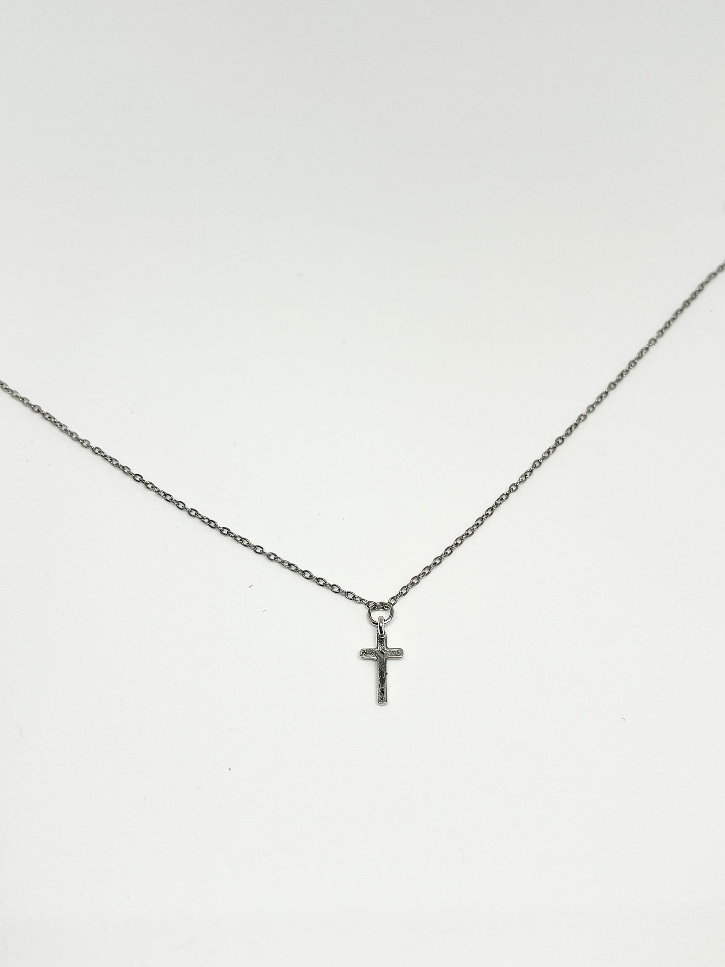 Small Cross Necklace <3