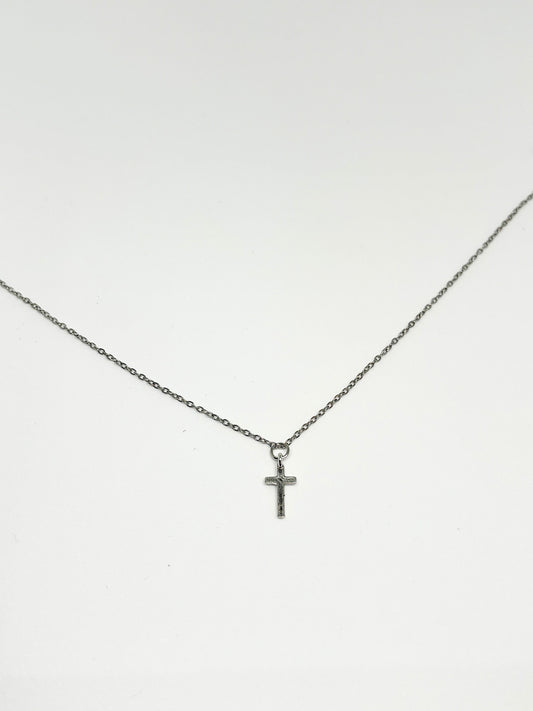 Small Cross Necklace <3